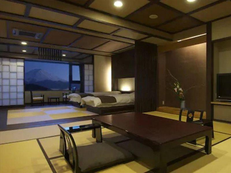 Hotel Mifujien Fujikawaguchiko Exterior foto